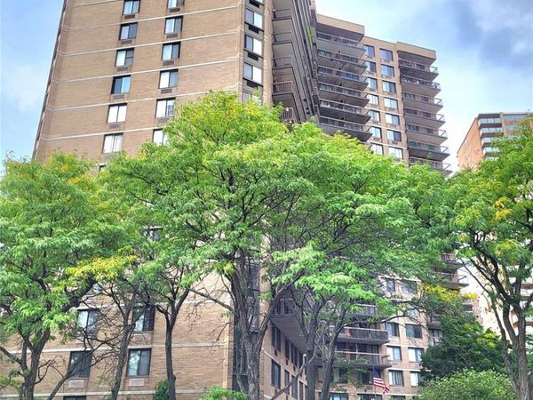 138-35 Elder Avenue , Unit 1 E, Flushing, NY 11355