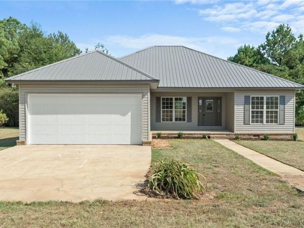 14956 Townsend Loop, Moundville, AL 35474