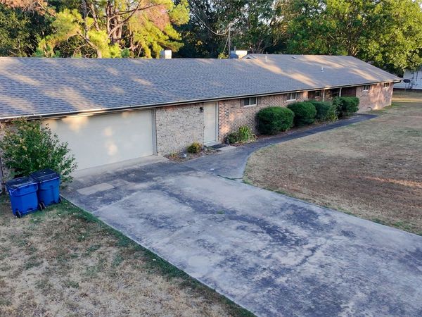730 S 9th Street , McAlester, OK 74501