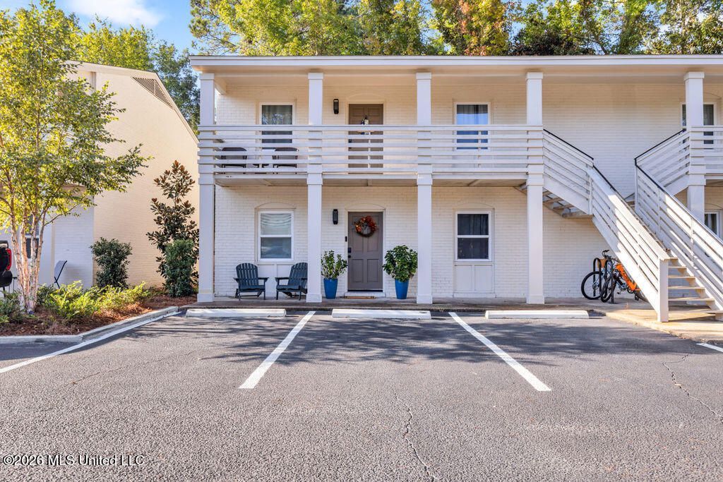 114 Ethel Circle, Ocean Springs, MS 39564 Main Photo