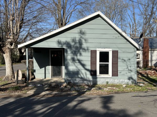 2083 Bessie St , Springfield, TN 37172