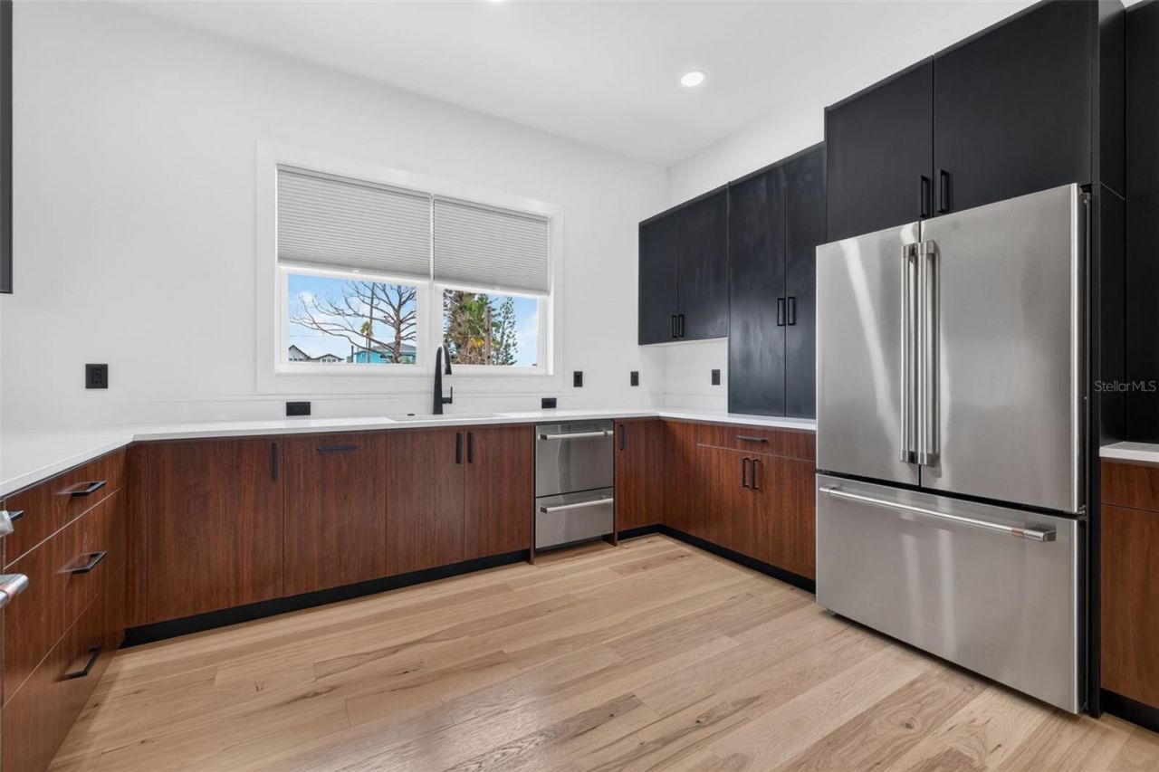16210 3rd Street E, Redington Beach, FL 33708 Photo