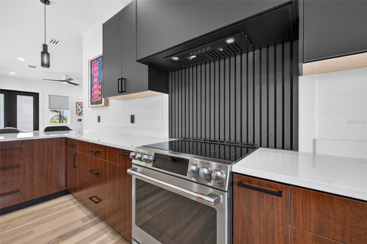 16210 3rd Street E, Redington Beach, FL 33708 Photo