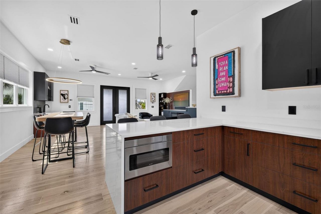 16210 3rd Street E, Redington Beach, FL 33708 Photo