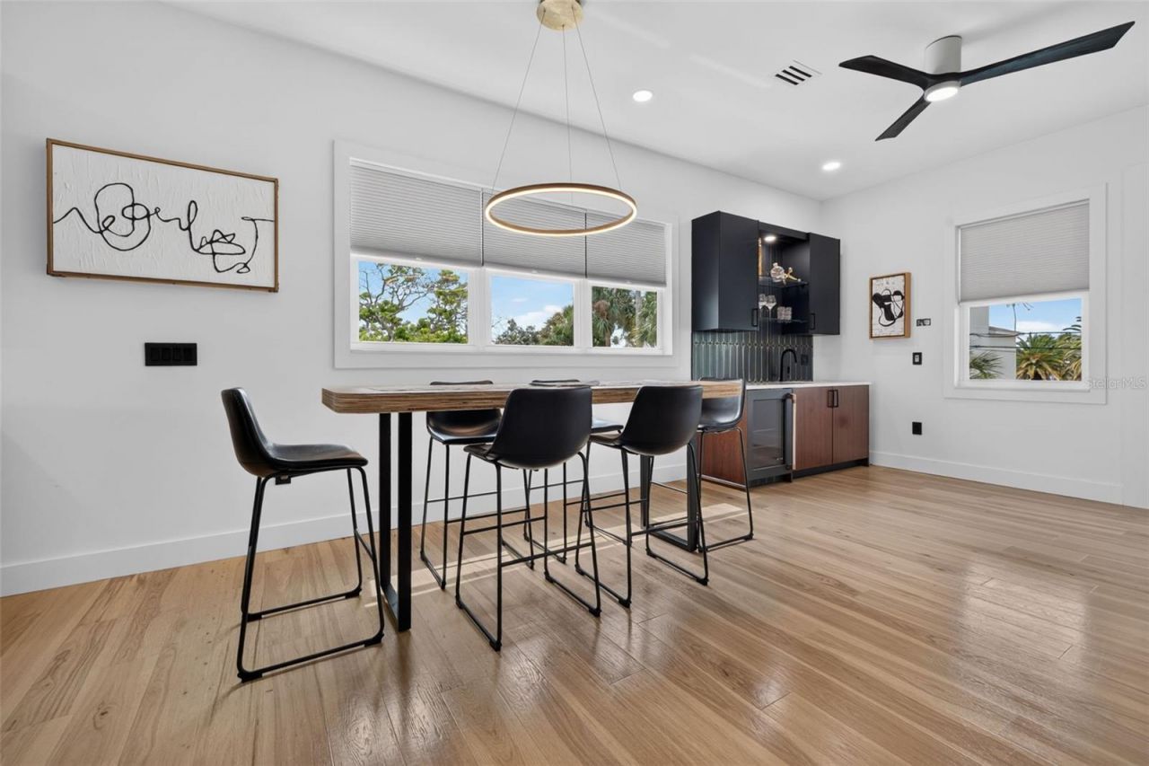 16210 3rd Street E, Redington Beach, FL 33708 Photo