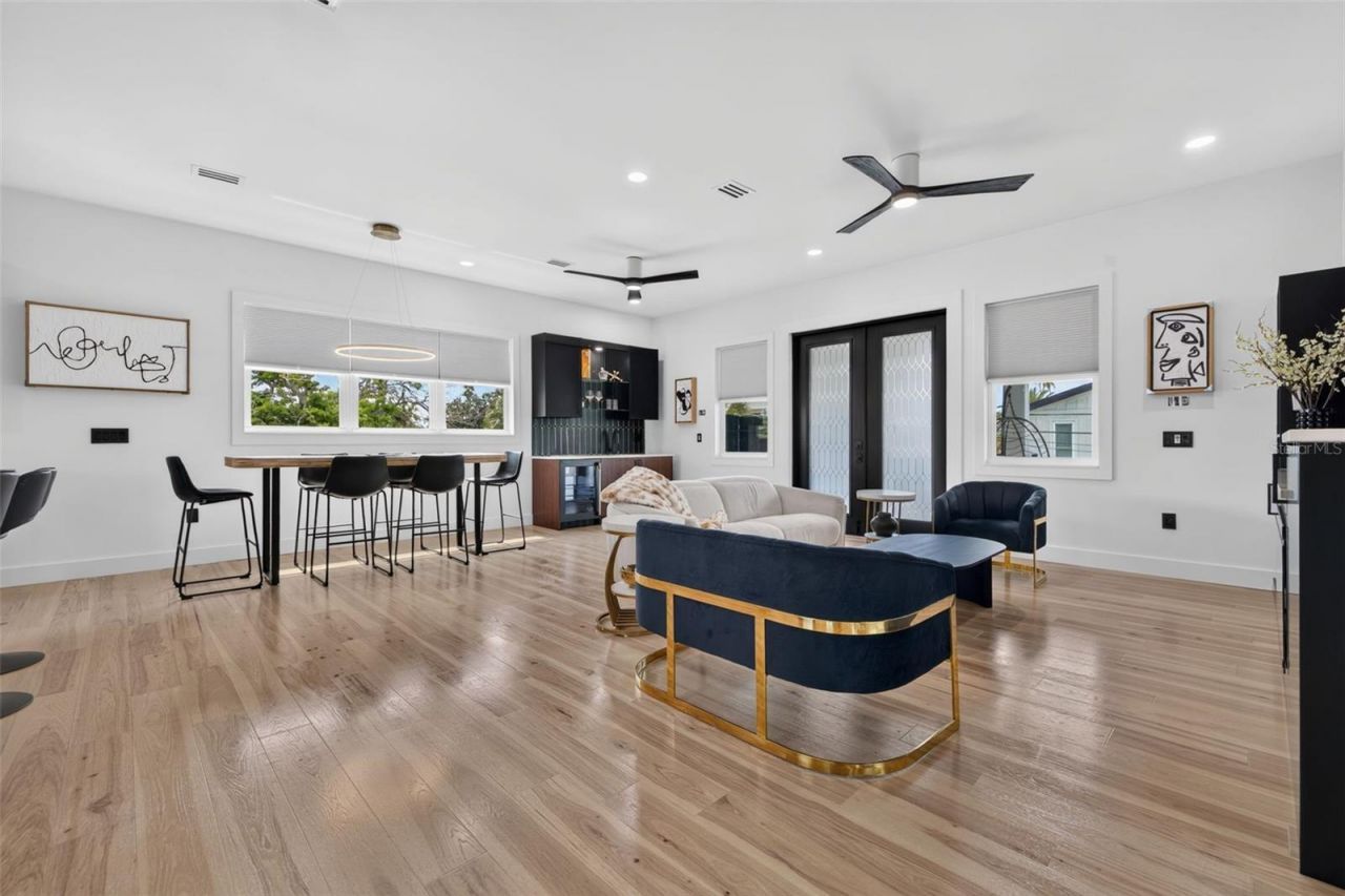 16210 3rd Street E, Redington Beach, FL 33708 Photo