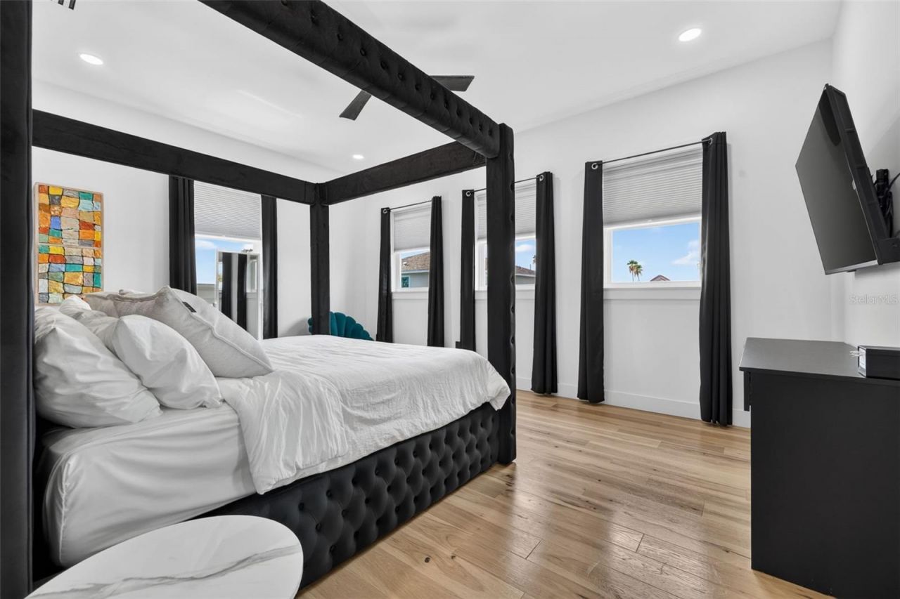 16210 3rd Street E, Redington Beach, FL 33708 Photo