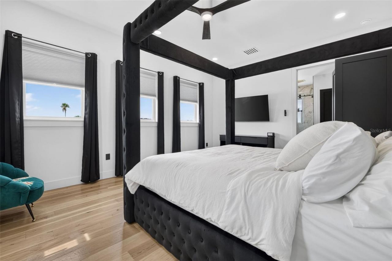 16210 3rd Street E, Redington Beach, FL 33708 Photo
