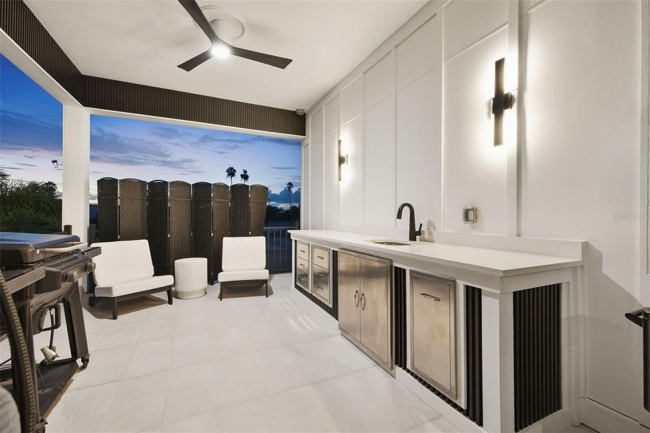 16210 3rd Street E, Redington Beach, FL 33708 Photo
