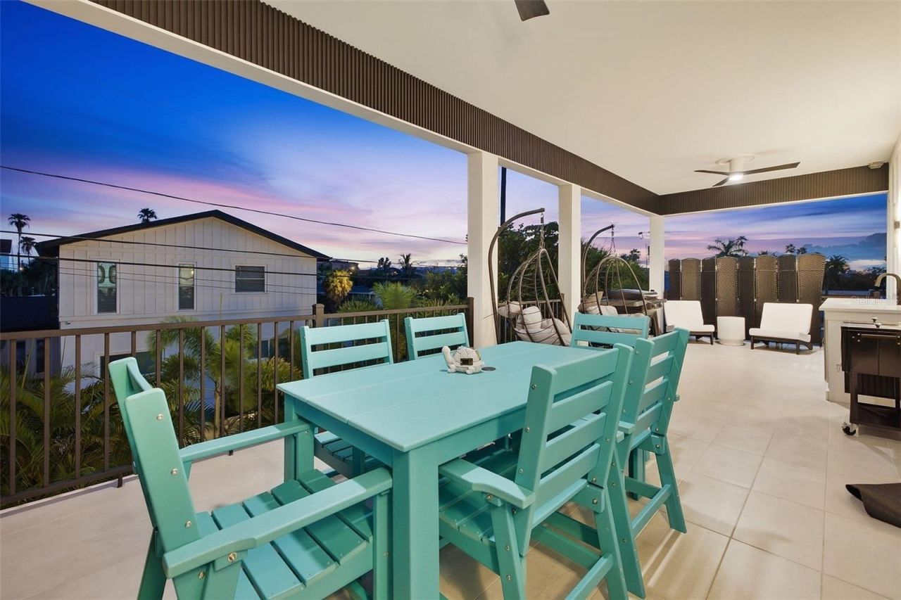 16210 3rd Street E, Redington Beach, FL 33708 Photo