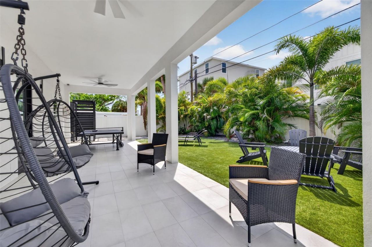 16210 3rd Street E, Redington Beach, FL 33708 Photo