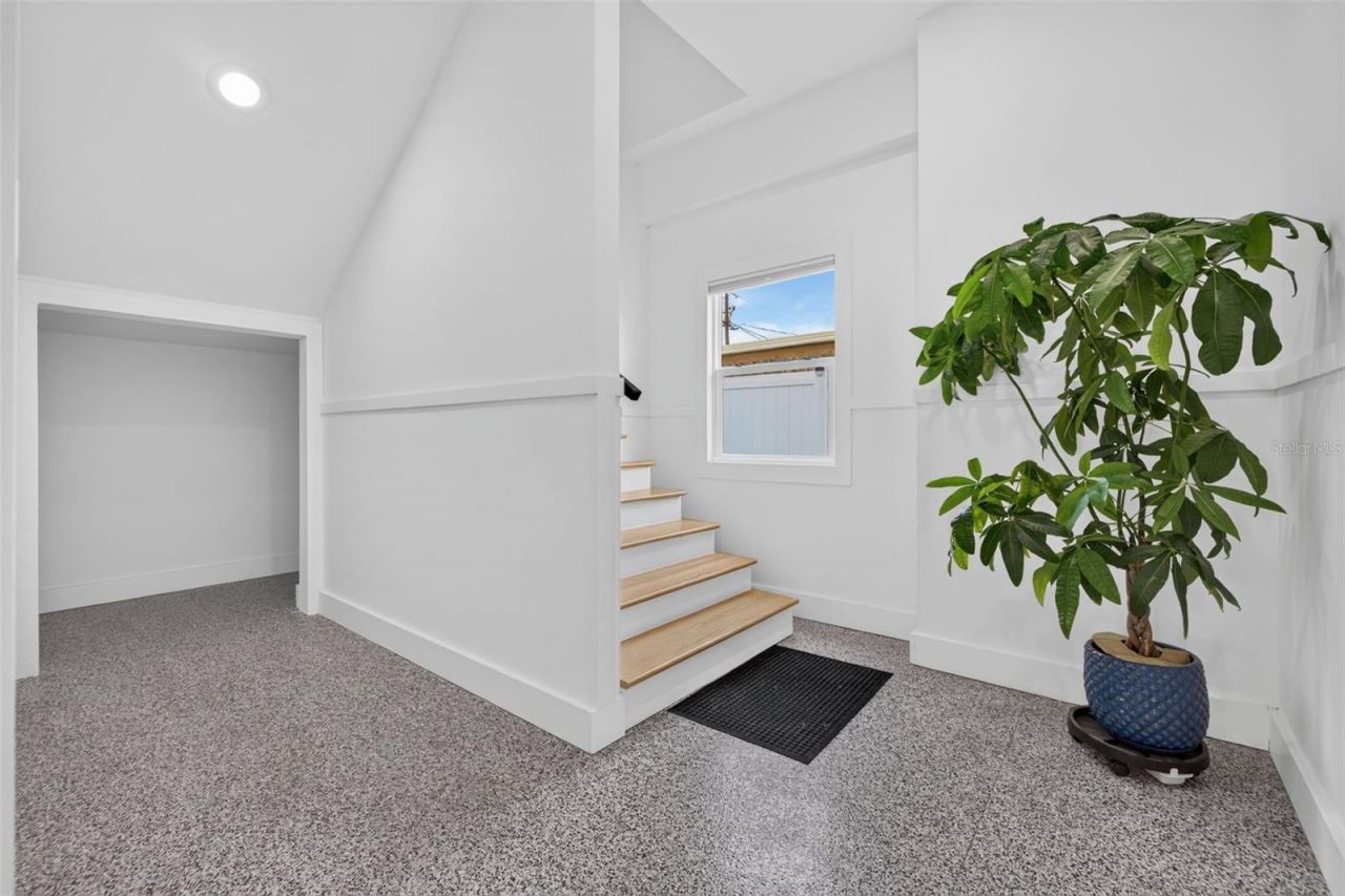 16210 3rd Street E, Redington Beach, FL 33708 Photo