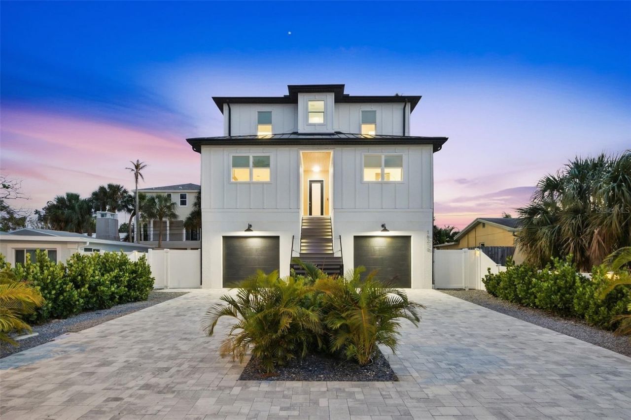 16210 3rd Street E, Redington Beach, FL 33708 Photo