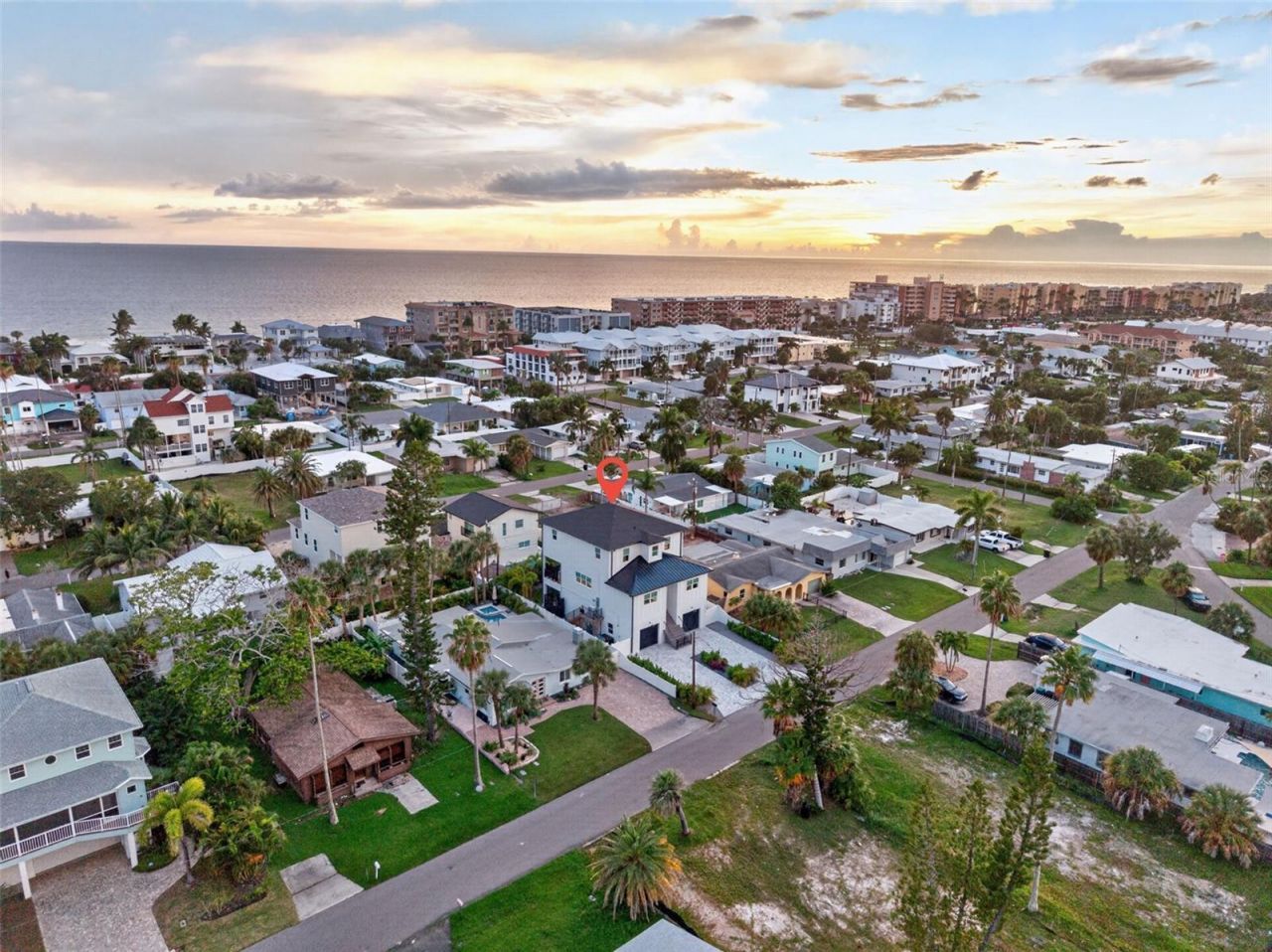 16210 3rd Street E, Redington Beach, FL 33708 Photo