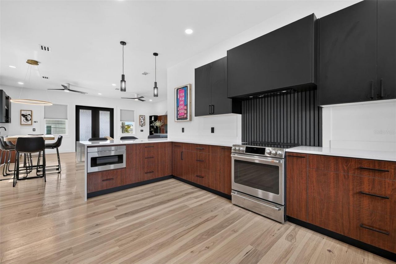 16210 3rd Street E, Redington Beach, FL 33708 Photo