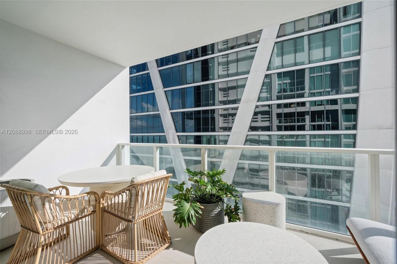 1040 Biscayne Blvd , Unit 3908, Miami, FL 33132 Photo