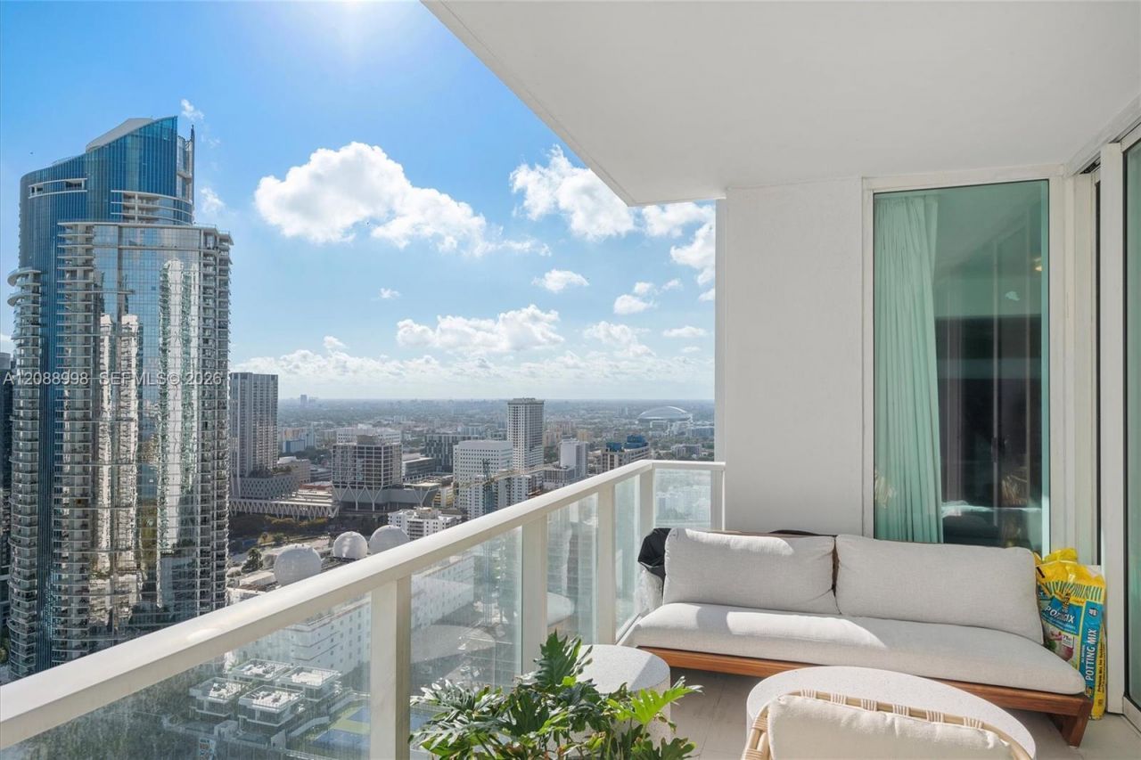 1040 Biscayne Blvd , Unit 3908, Miami, FL 33132 Photo