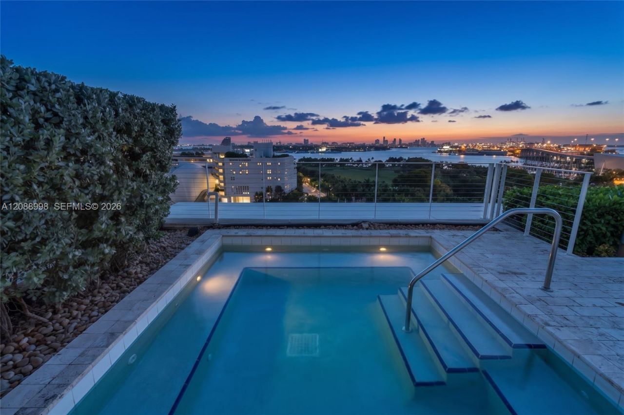 1040 Biscayne Blvd , Unit 3908, Miami, FL 33132 Photo