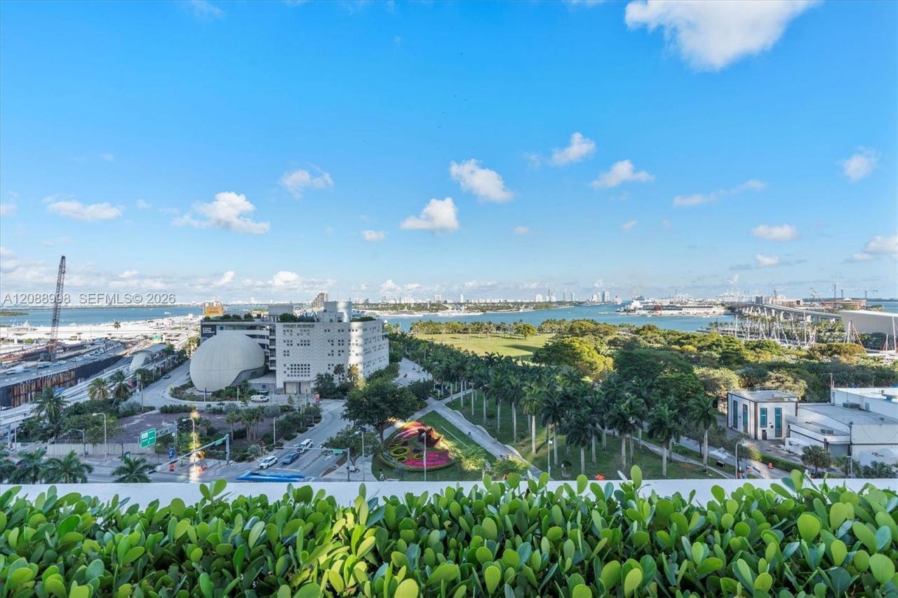 1040 Biscayne Blvd , Unit 3908, Miami, FL 33132 Photo