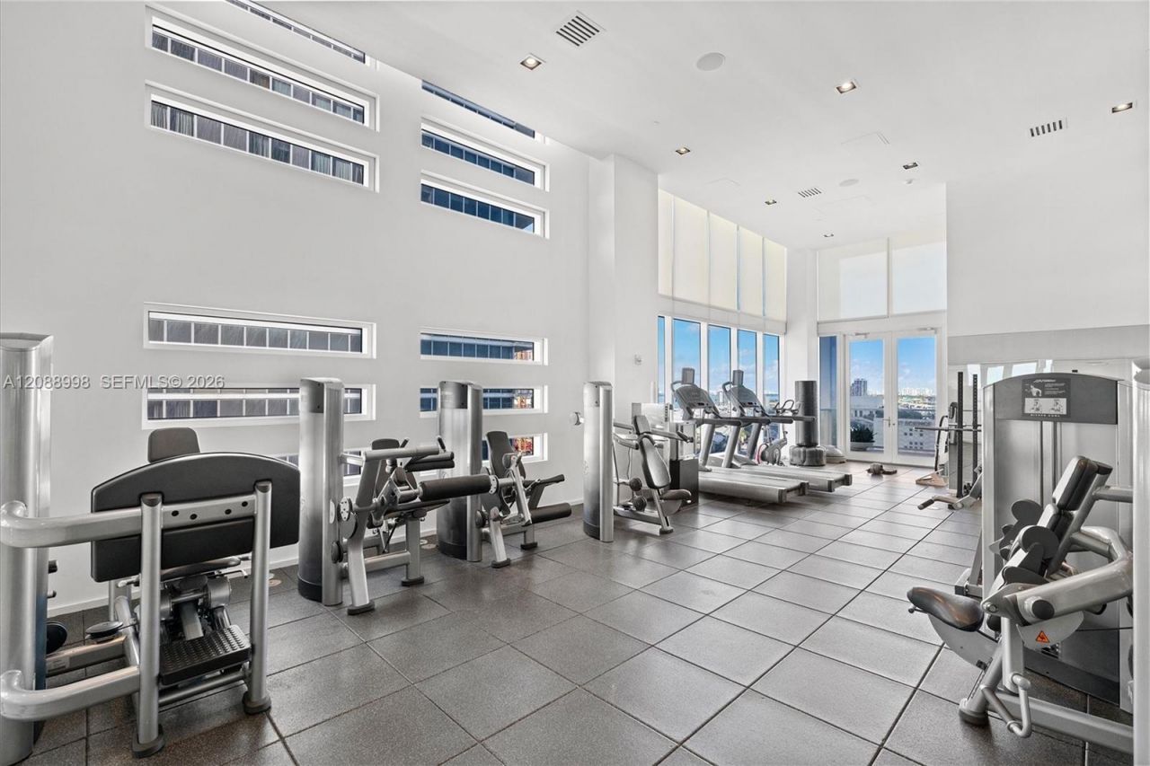 1040 Biscayne Blvd , Unit 3908, Miami, FL 33132 Photo