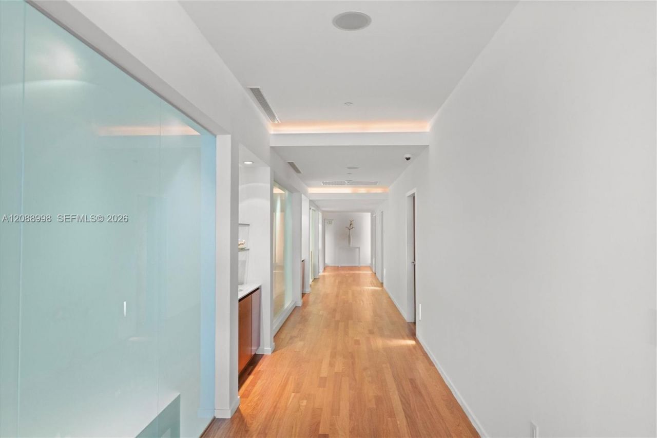 1040 Biscayne Blvd , Unit 3908, Miami, FL 33132 Photo
