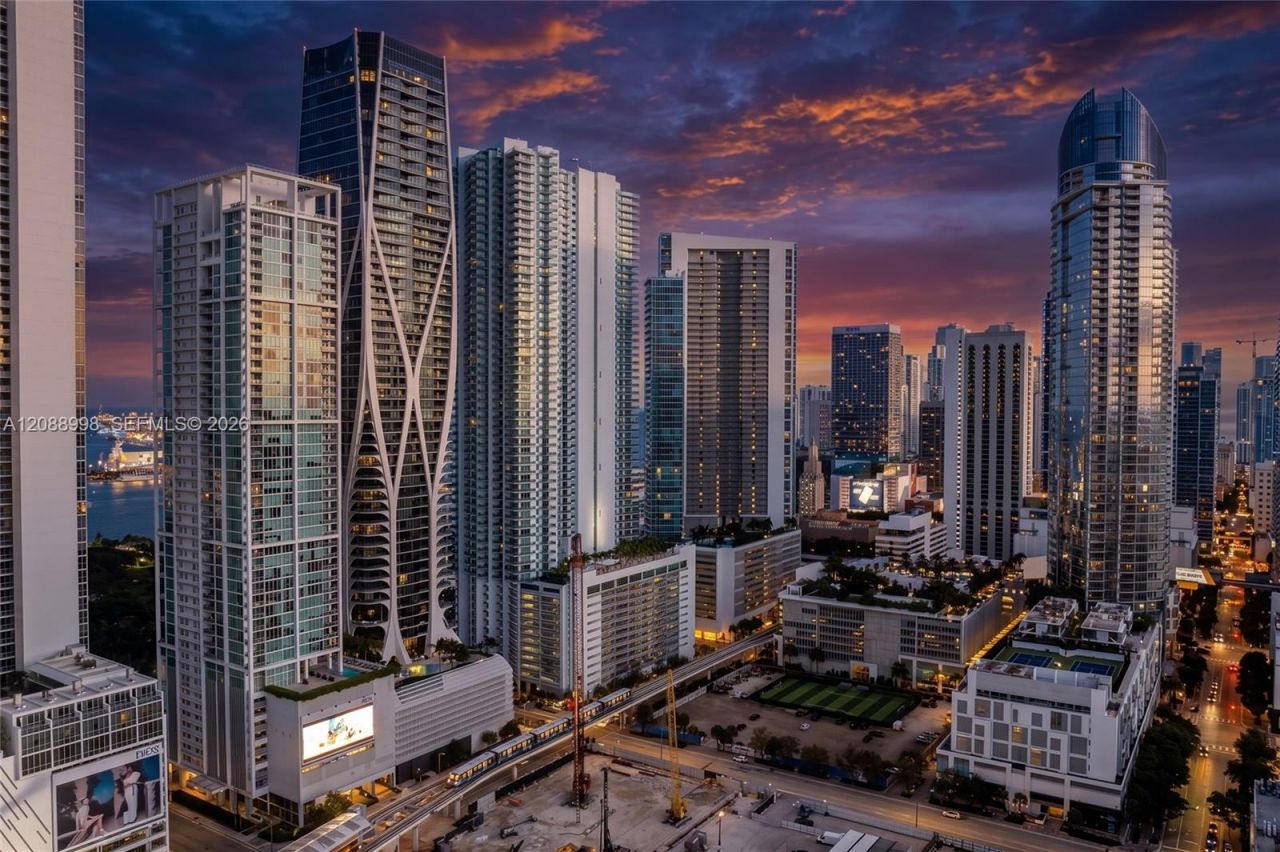 1040 Biscayne Blvd , Unit 3908, Miami, FL 33132 Photo