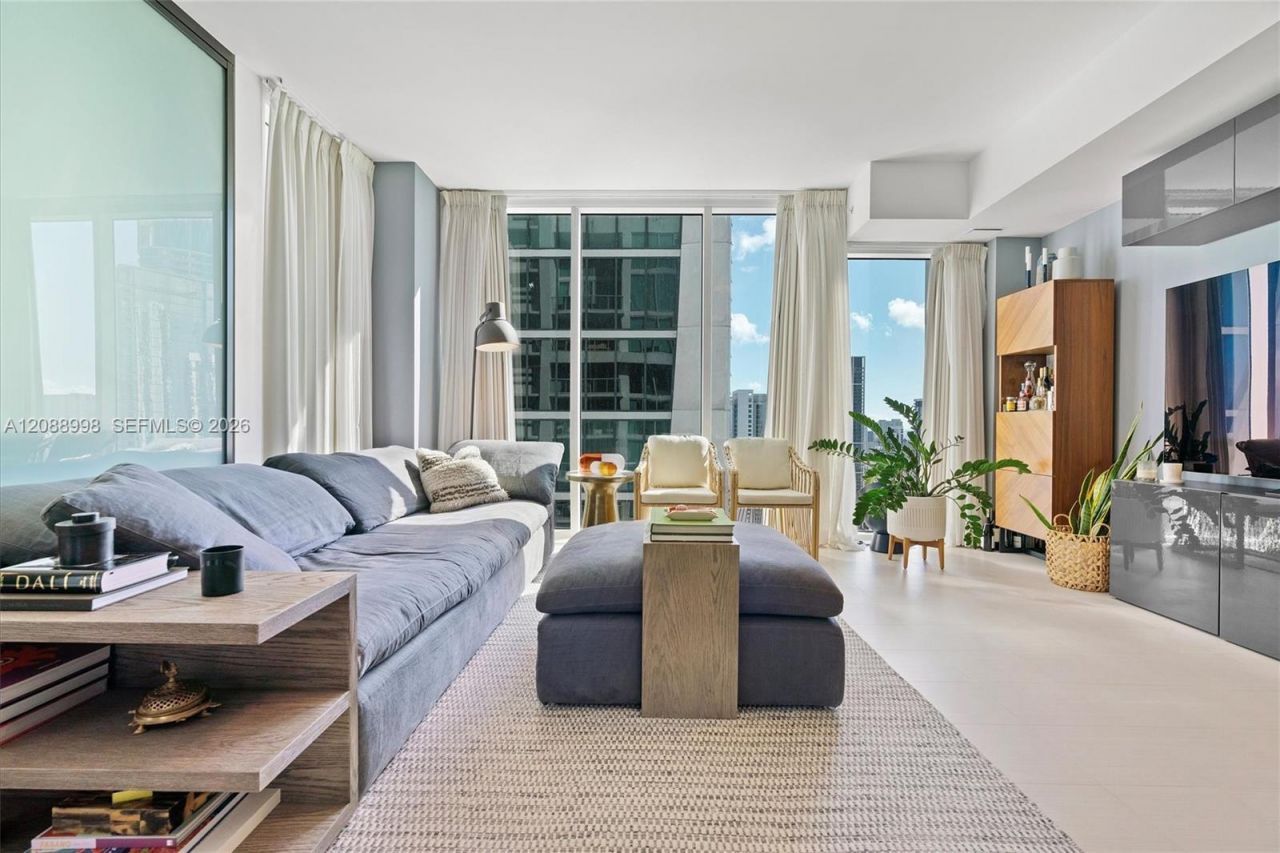 1040 Biscayne Blvd , Unit 3908, Miami, FL 33132 Photo