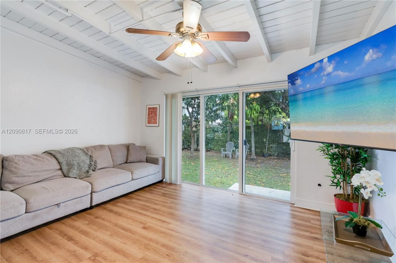 1238 NW 57th St , Miami, FL 33142 Photo