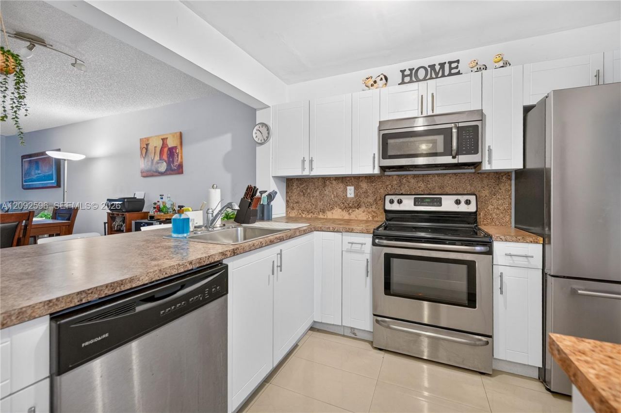 3900 NW 76th Ave, Unit 111, Sunrise, FL 33351 Photo