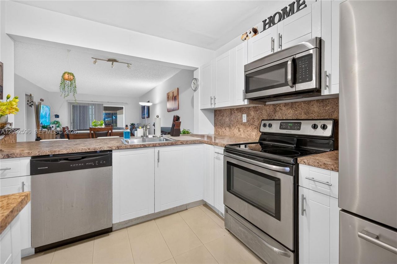 3900 NW 76th Ave, Unit 111, Sunrise, FL 33351 Photo
