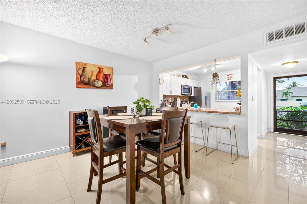 3900 NW 76th Ave, Unit 111, Sunrise, FL 33351 Photo