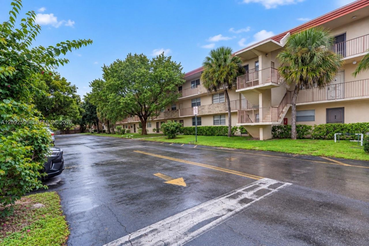 3900 NW 76th Ave, Unit 111, Sunrise, FL 33351 Photo