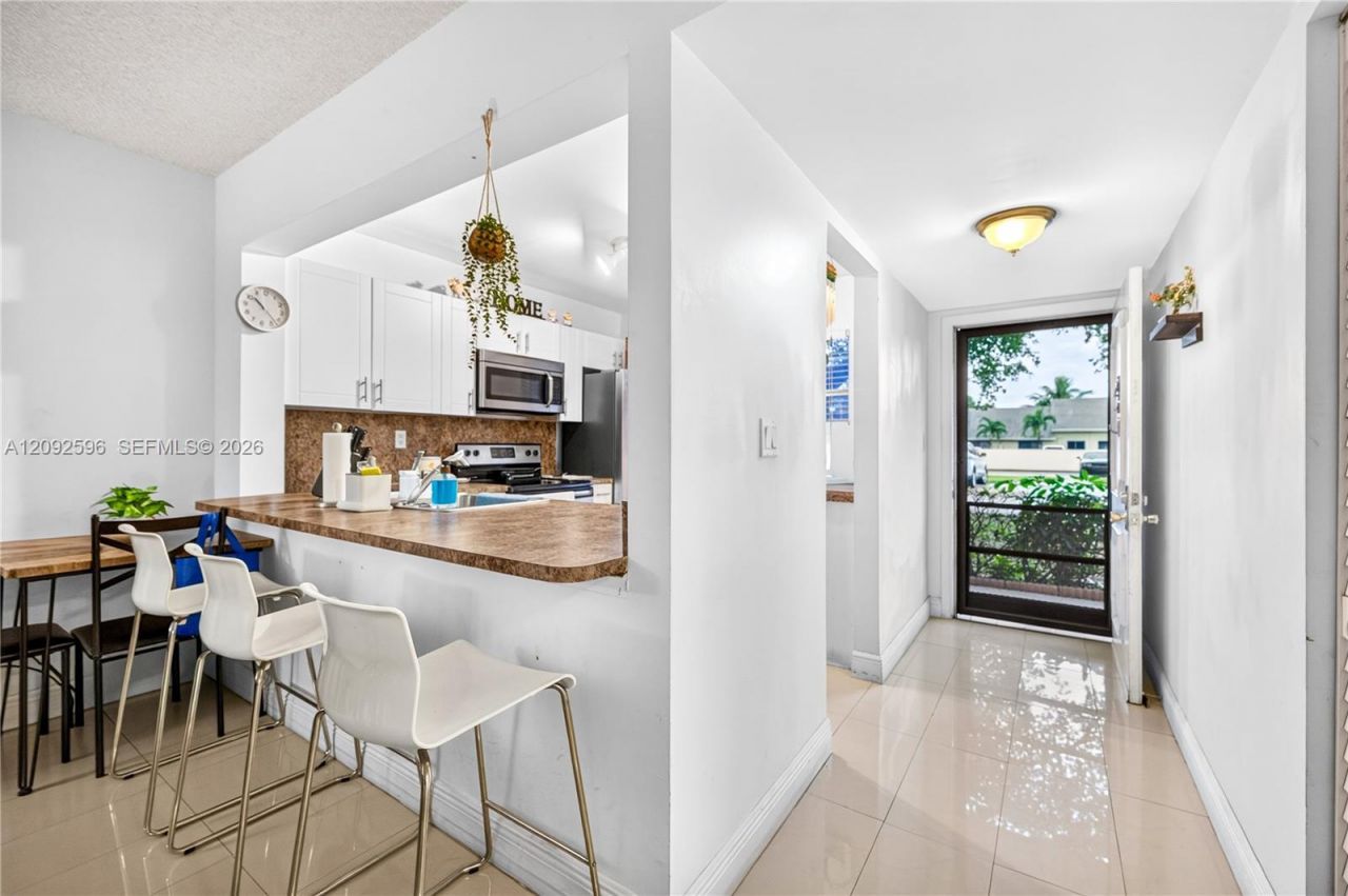 3900 NW 76th Ave, Unit 111, Sunrise, FL 33351 Photo