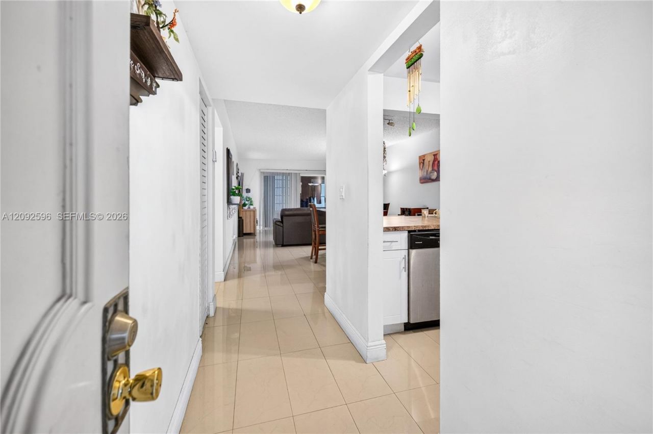 3900 NW 76th Ave, Unit 111, Sunrise, FL 33351 Photo