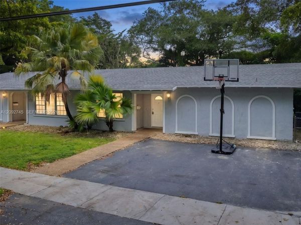 7752 SW 106th St , Unit 7752, Pinecrest, FL 33156
