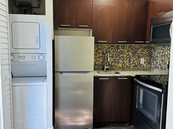 500 SW 9th Ave , Unit 5, Miami, FL 33130