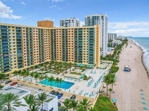 2501 S Ocean Dr , Unit PH32, Hollywood, FL 33019