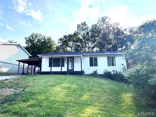 12 Newell Lane , Hannibal, MO 63401