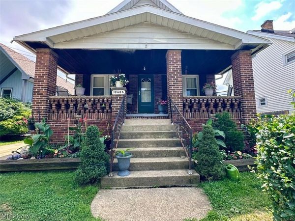 19606 Kewanee Avenue , Cleveland, OH 44119