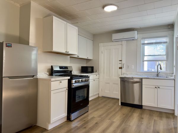 2 Sherman St, Unit A2, Cambridge, MA 02138