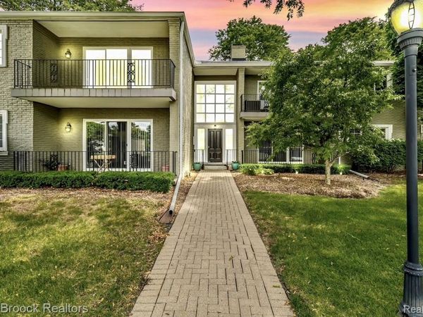 1113 N Old Woodward Avenue , Unit 46, Birmingham, Mi 48009