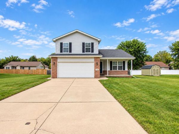 568 Fox Burrow Court , Valparaiso, IN 46385
