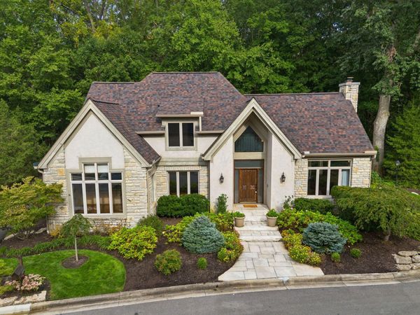 4248 Westleton Court , Columbus, OH 43221