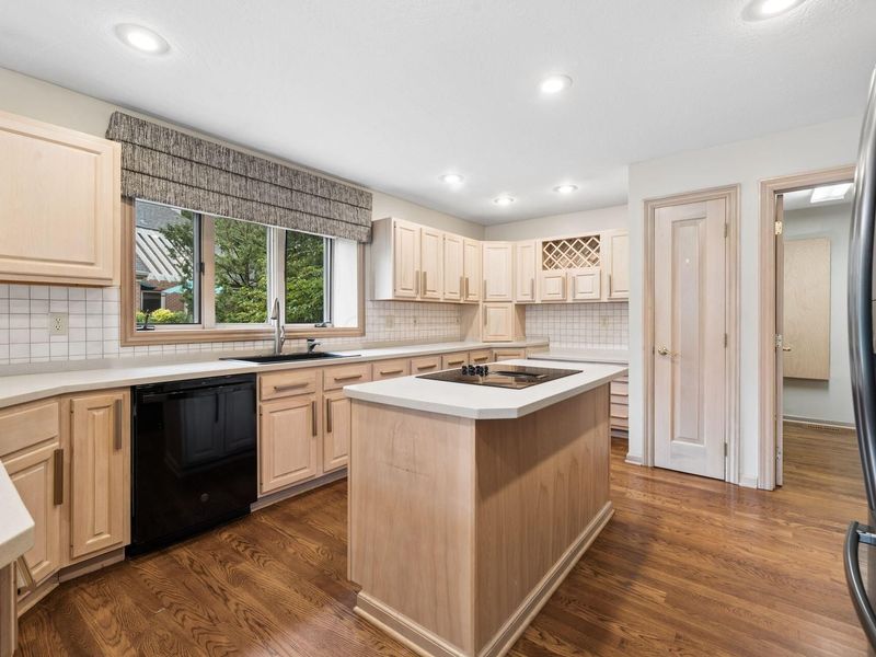 4248 Westleton Court, Columbus, OH 43221 Photo 15
