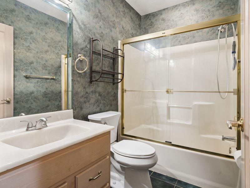 4248 Westleton Court, Columbus, OH 43221 Photo 19
