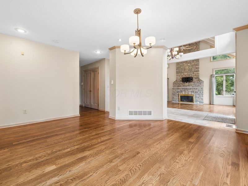 4248 Westleton Court, Columbus, OH 43221 Photo 20