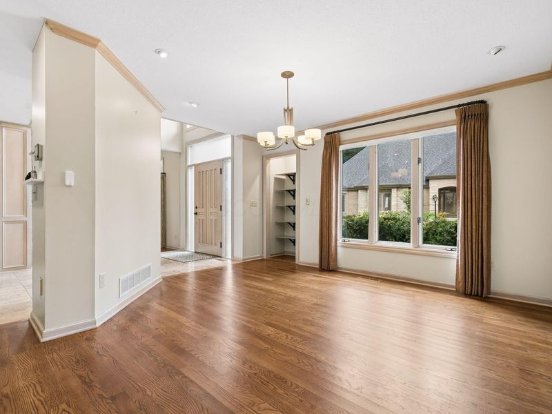 4248 Westleton Court, Columbus, OH 43221 Photo 21