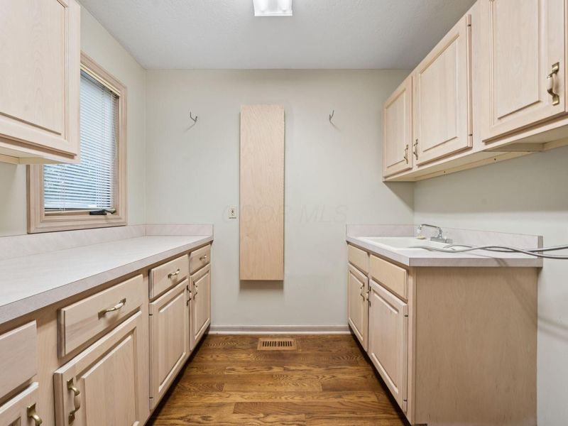 4248 Westleton Court, Columbus, OH 43221 Photo 22