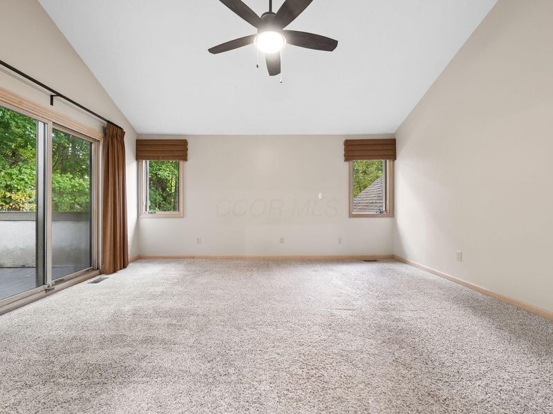 4248 Westleton Court, Columbus, OH 43221 Photo 30