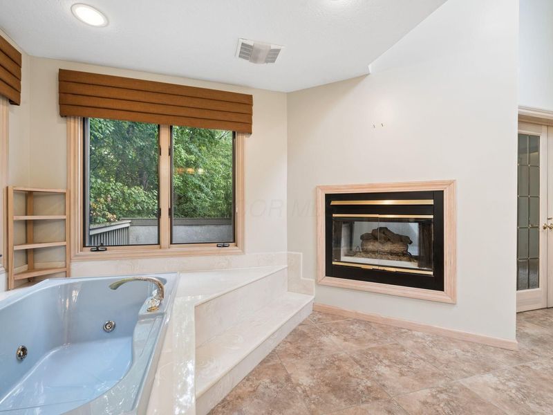 4248 Westleton Court, Columbus, OH 43221 Photo 36